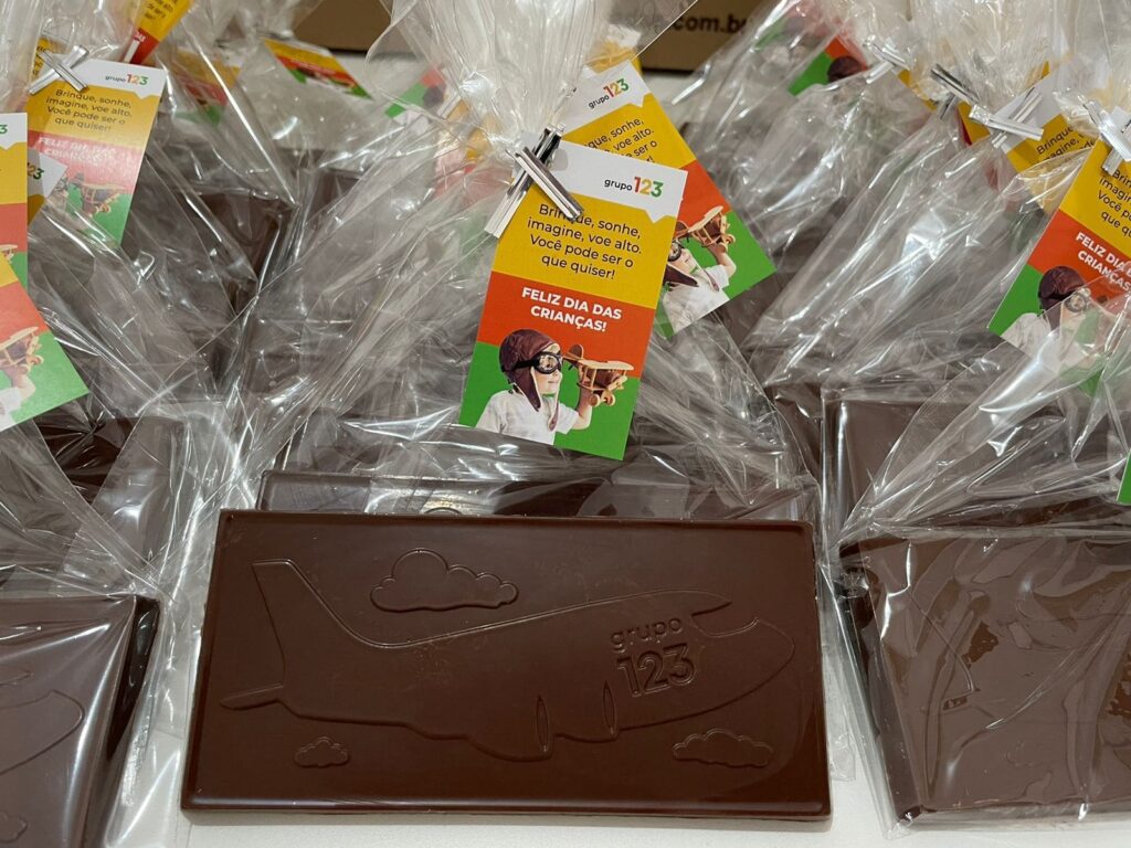 Chocolates corporativos com logotipo personalizado (1) Brindes cooperativos em Ibaretama - CE