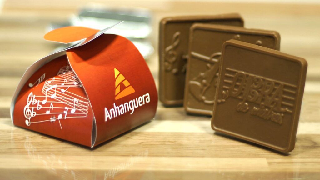 Chocolates corporativos com logotipo personalizado (20) Brindes cooperativos em Livramento - CE
