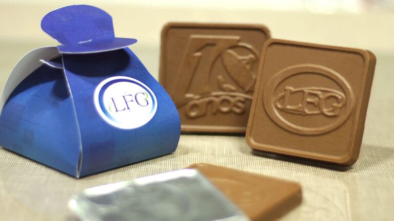 Chocolates corporativos com logotipo personalizado (21)