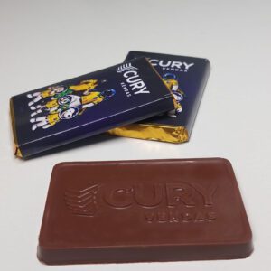 Barra com logotipo em relevo + cinta personalizada
